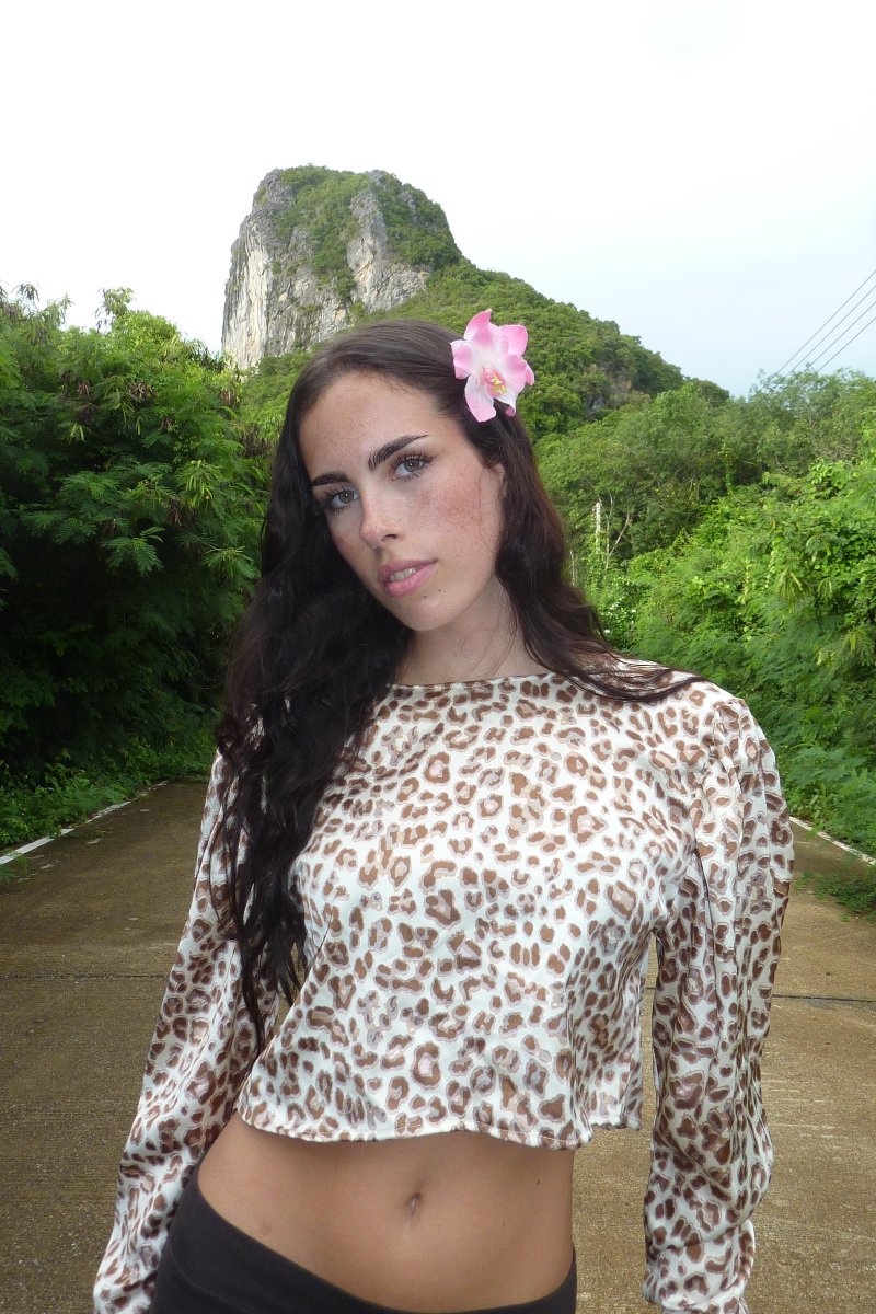 ANNA ROSE BLOUSE LEO SATIN